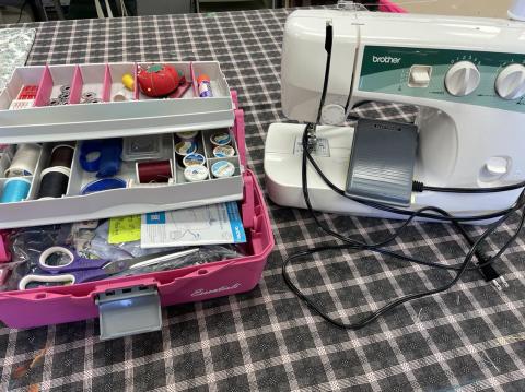 Mending kit & sewing machine