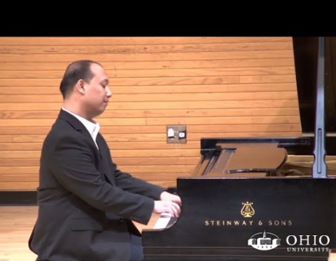 Image of featured artist, Edy Panjaitan.